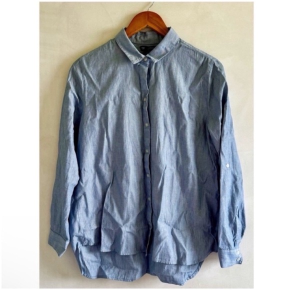 GAP Boyfriend Fit Metallic Chambray Button Down - Picture 4 of 6